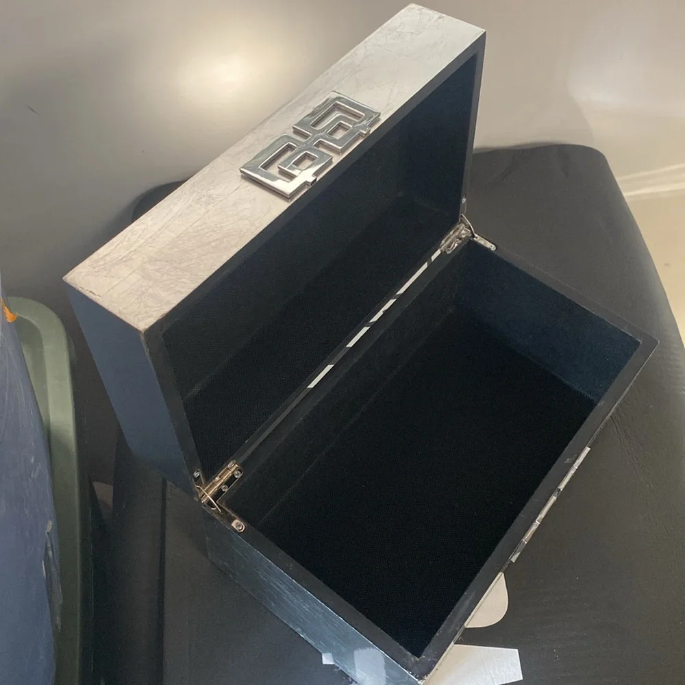 Metallic box 11” x 4” - Picture 2 of 2